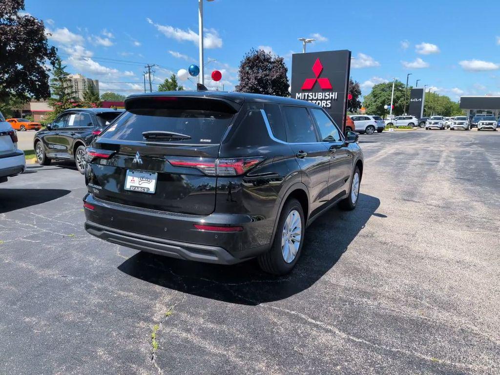 new 2026 Mitsubishi Outlander car, priced at $33,153