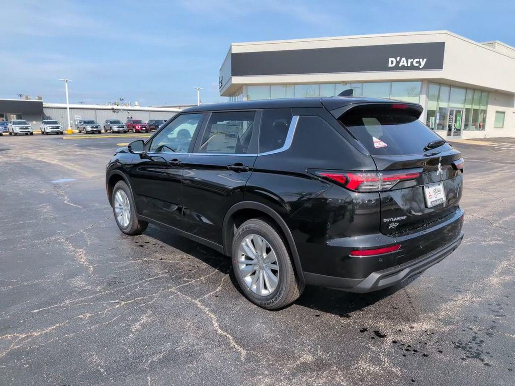 new 2026 Mitsubishi Outlander car, priced at $32,498