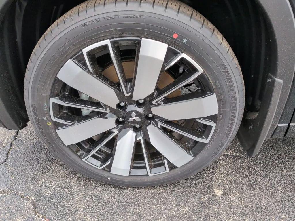new 2026 Mitsubishi Outlander car, priced at $38,668