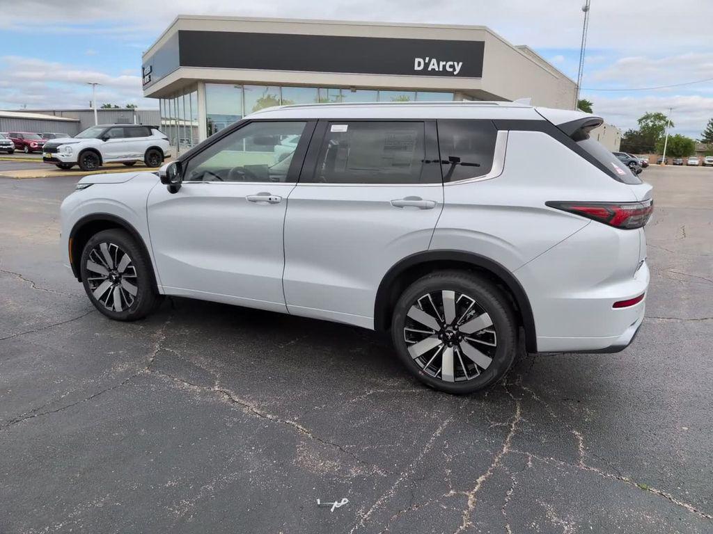 new 2026 Mitsubishi Outlander car, priced at $40,553