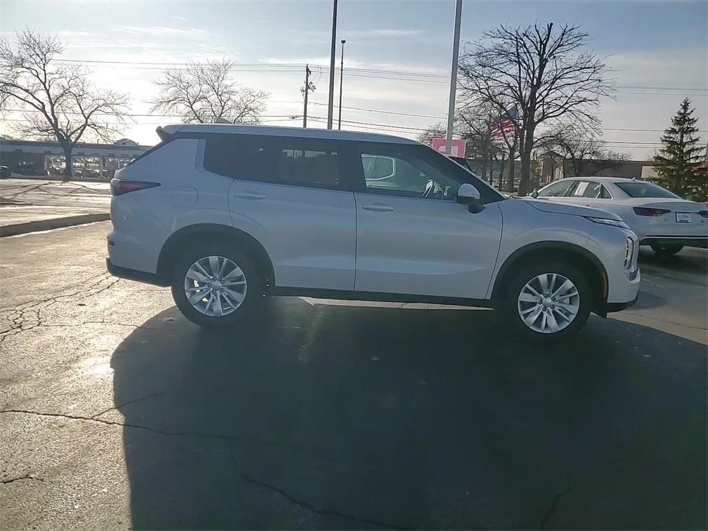 new 2025 Mitsubishi Outlander car, priced at $35,140