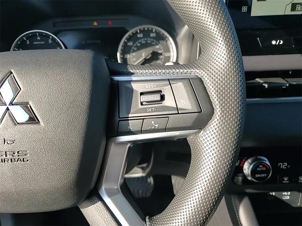 new 2025 Mitsubishi Outlander car, priced at $35,140