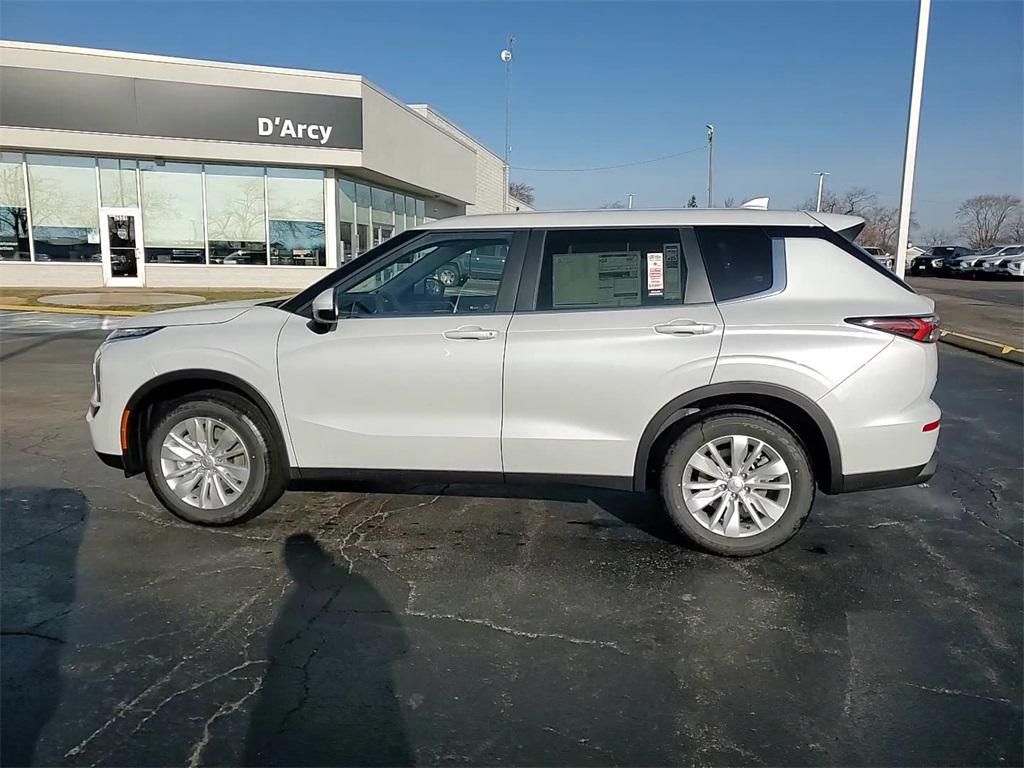 new 2025 Mitsubishi Outlander car, priced at $35,140