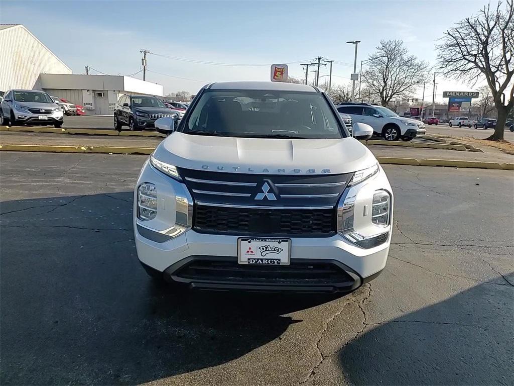 new 2025 Mitsubishi Outlander car, priced at $35,140