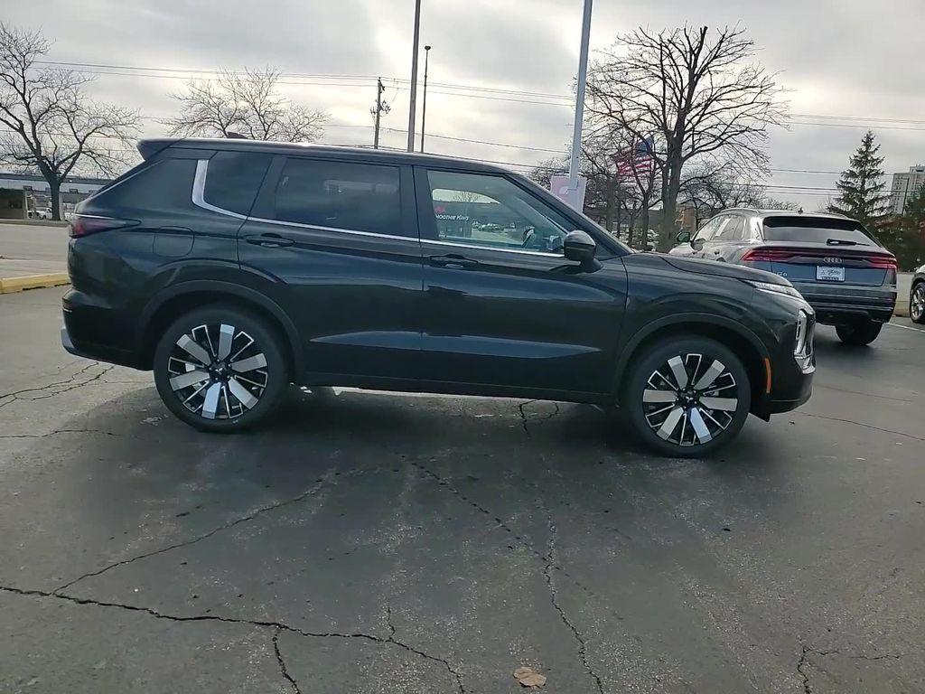 new 2026 Mitsubishi Outlander car, priced at $38,138