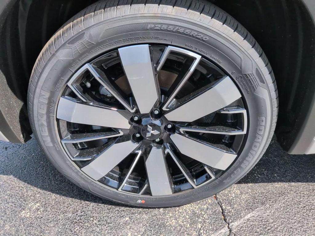 new 2026 Mitsubishi Outlander car, priced at $40,078