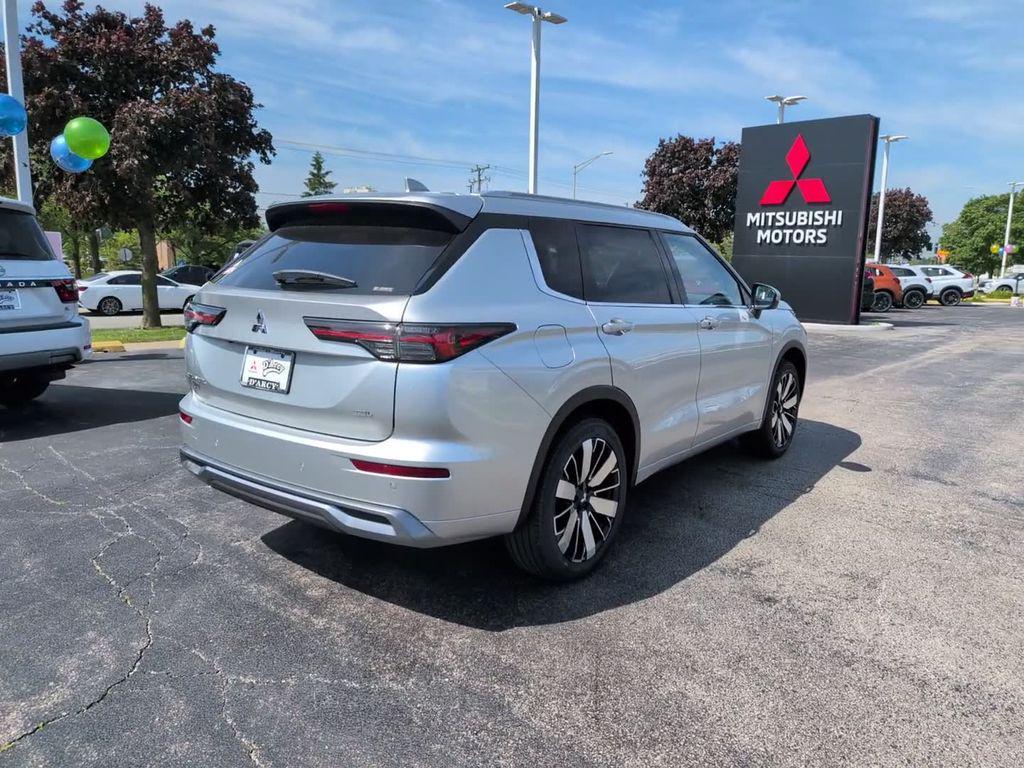 new 2026 Mitsubishi Outlander car, priced at $40,078
