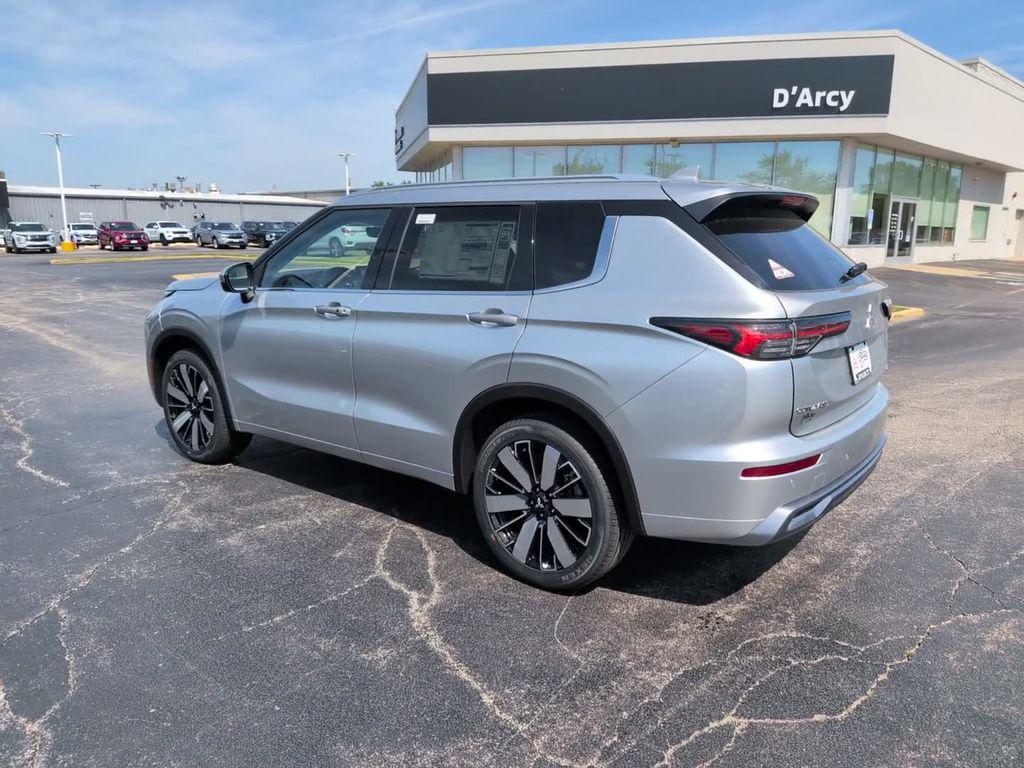 new 2026 Mitsubishi Outlander car, priced at $40,078