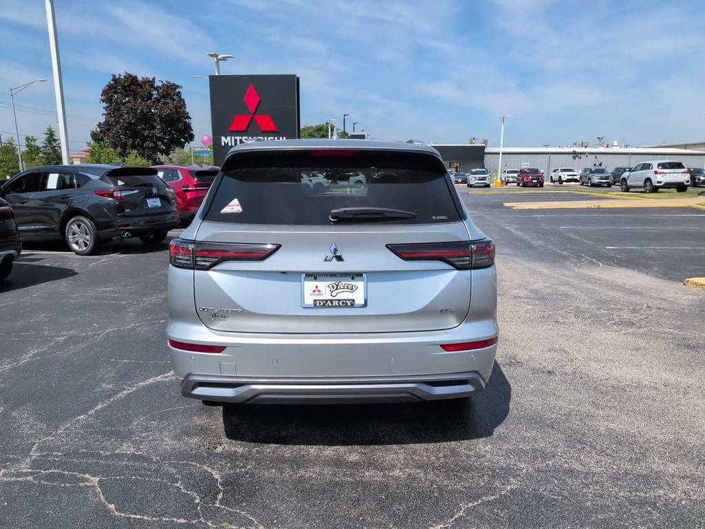new 2026 Mitsubishi Outlander car, priced at $40,078