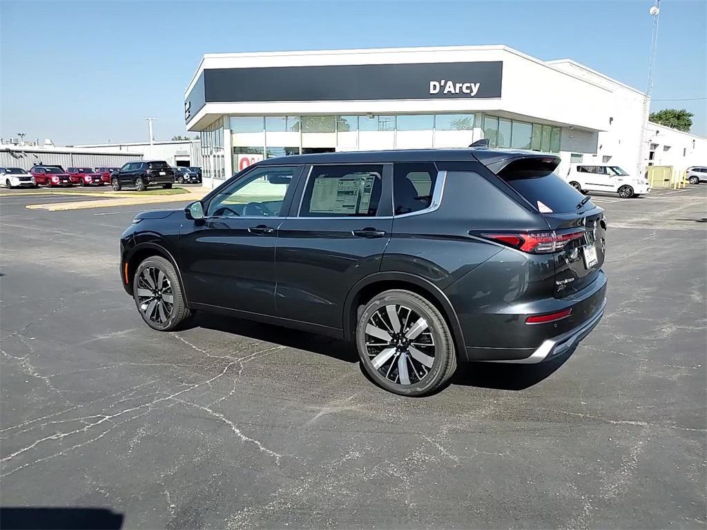 new 2025 Mitsubishi Outlander car, priced at $39,200