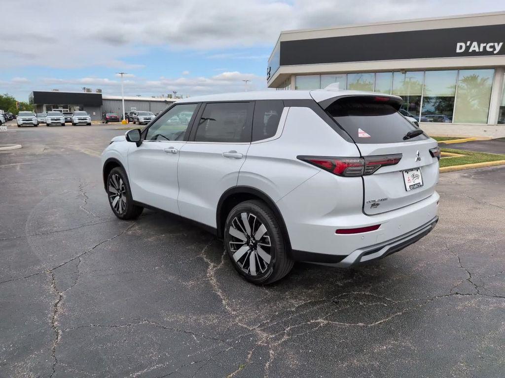new 2026 Mitsubishi Outlander car, priced at $39,743