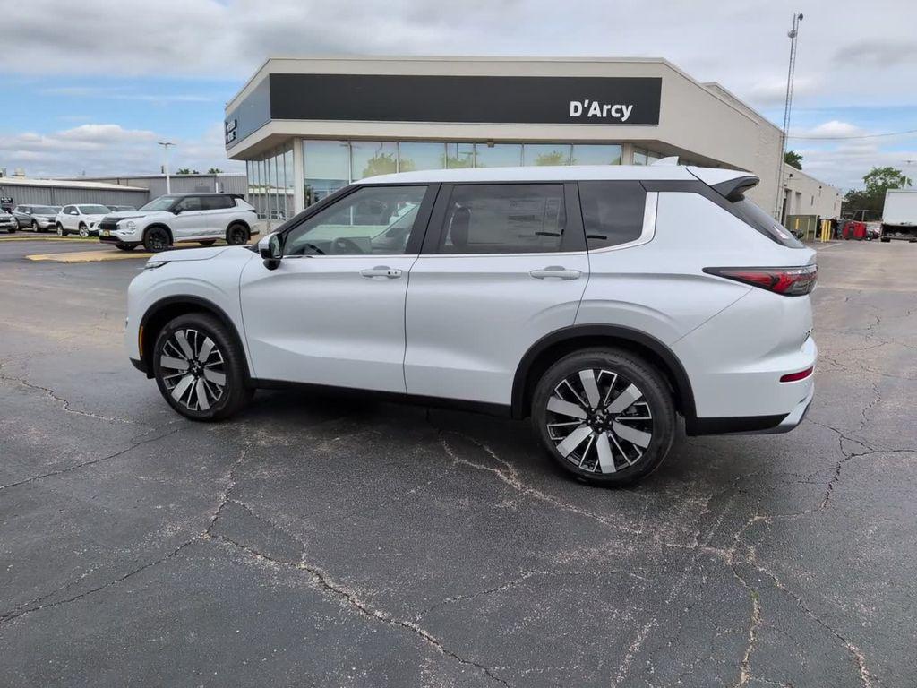 new 2026 Mitsubishi Outlander car, priced at $39,743