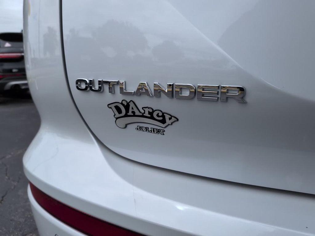 new 2026 Mitsubishi Outlander car, priced at $39,743