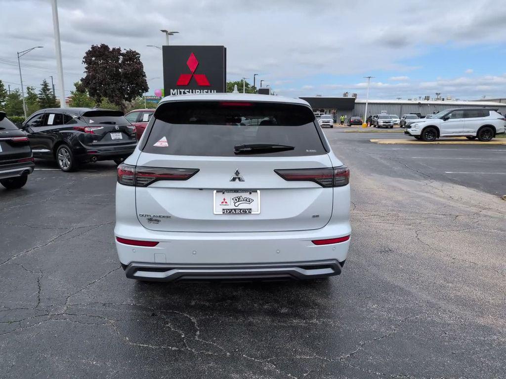 new 2026 Mitsubishi Outlander car, priced at $39,743