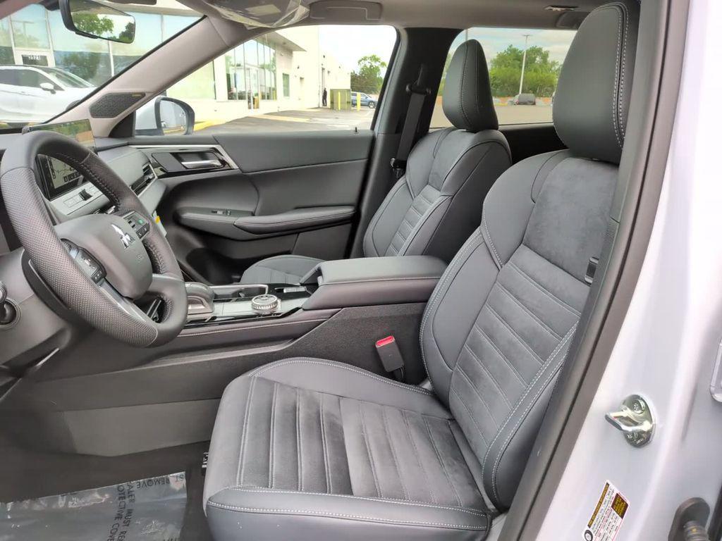 new 2026 Mitsubishi Outlander car, priced at $39,743