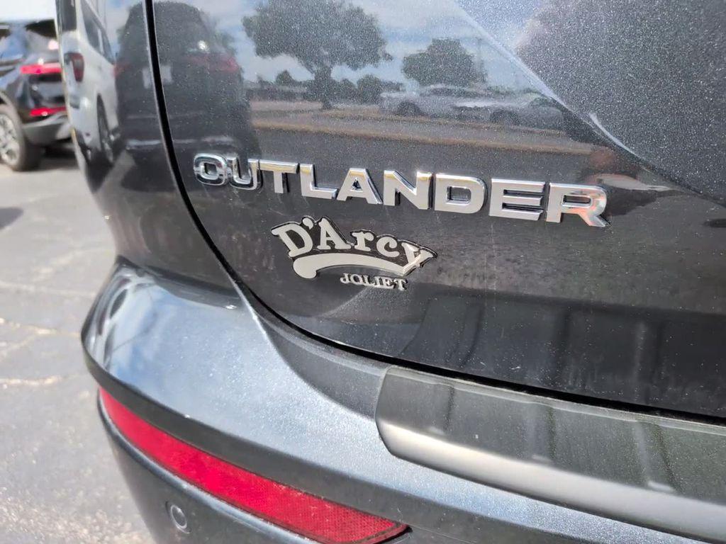new 2026 Mitsubishi Outlander car, priced at $35,943