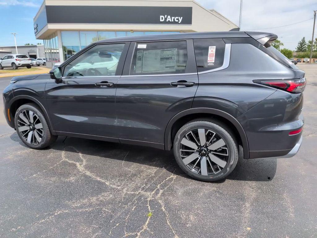 new 2026 Mitsubishi Outlander car, priced at $35,943