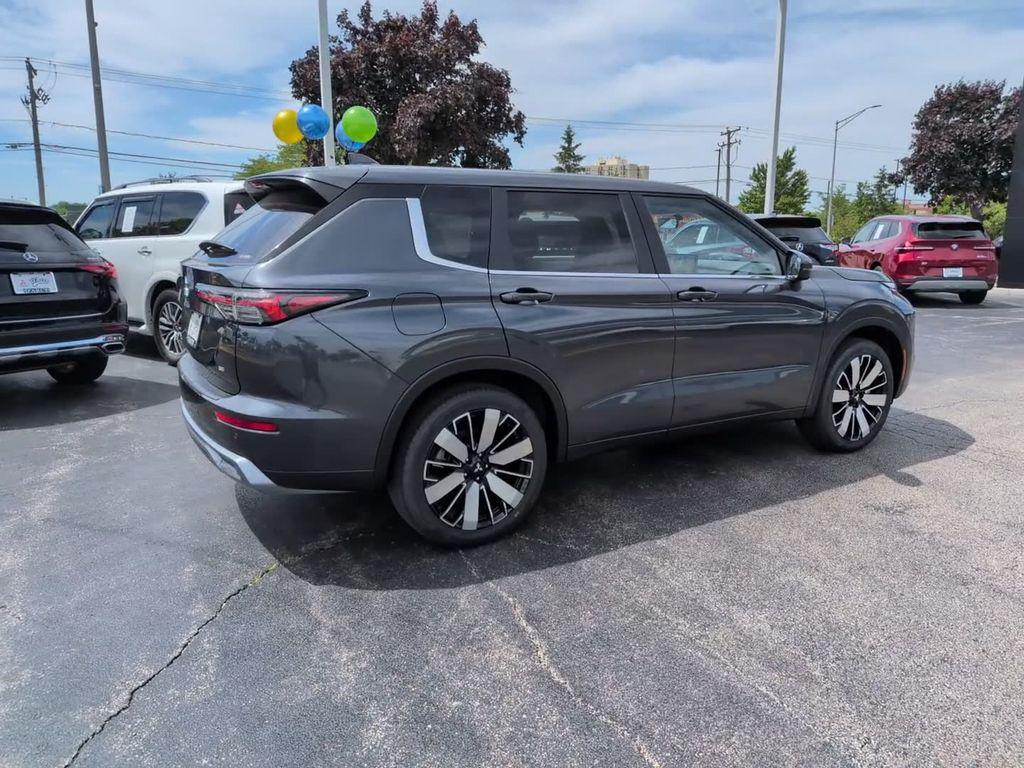 new 2026 Mitsubishi Outlander car, priced at $35,943