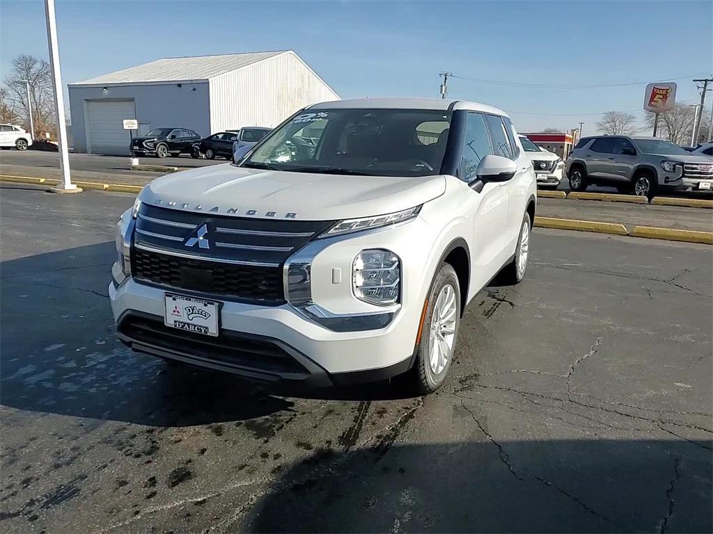 new 2025 Mitsubishi Outlander car, priced at $35,140