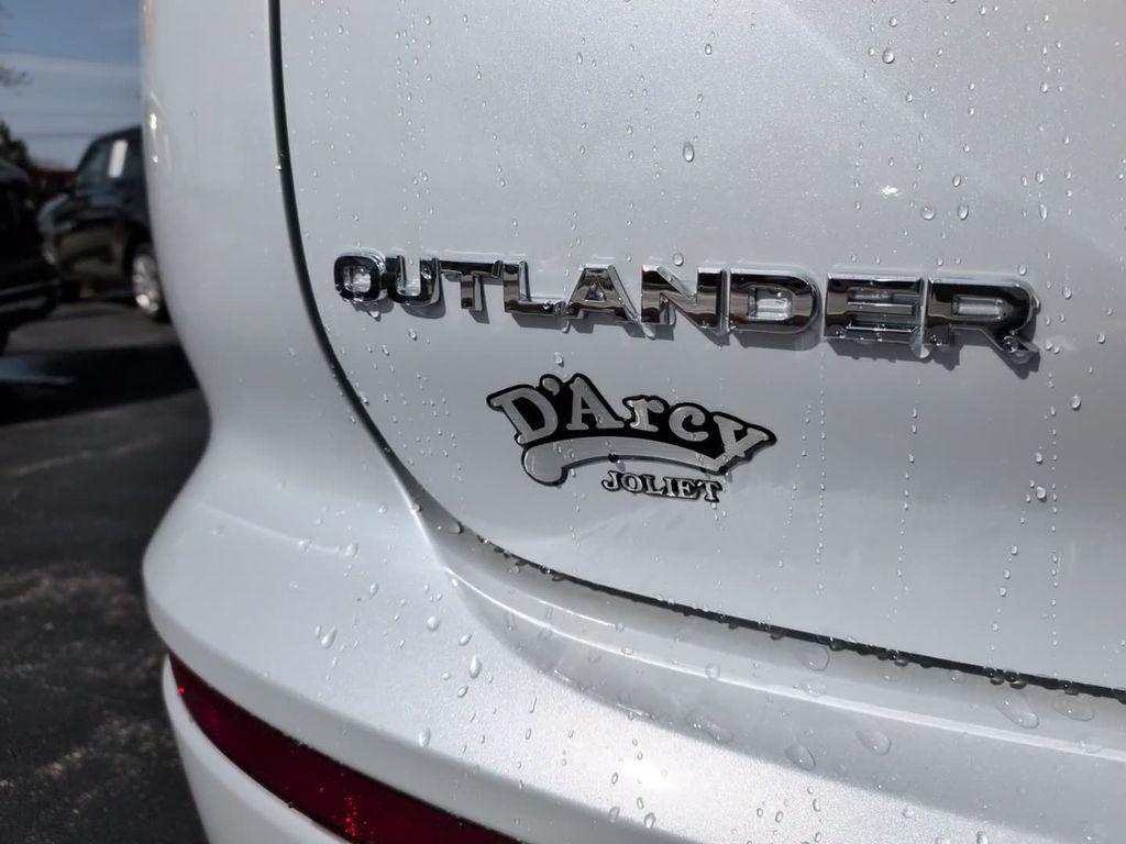 new 2026 Mitsubishi Outlander car, priced at $32,498