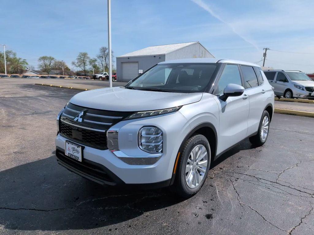 new 2026 Mitsubishi Outlander car, priced at $32,498
