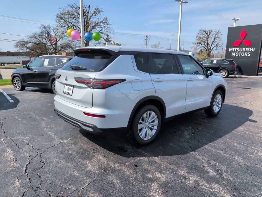 new 2026 Mitsubishi Outlander car, priced at $32,498