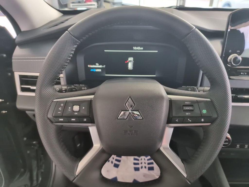 new 2025 Mitsubishi Outlander car, priced at $39,263