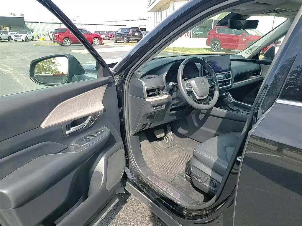 used 2024 Toyota Grand Highlander car, priced at $47,000