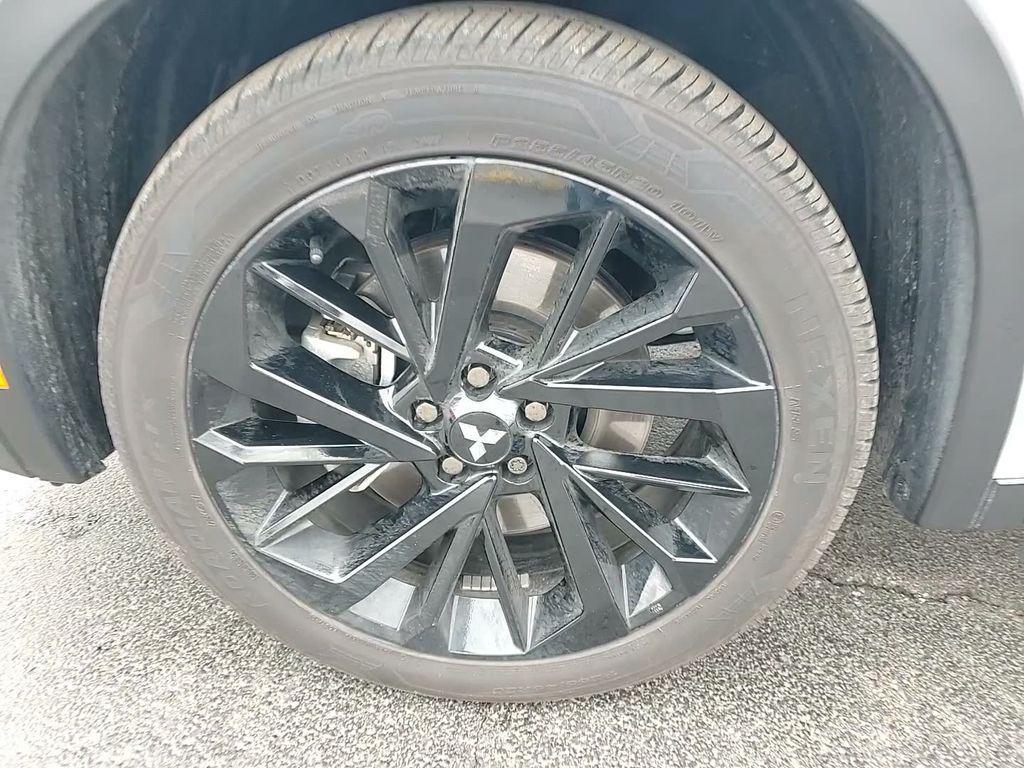 new 2025 Mitsubishi Outlander PHEV car, priced at $45,803