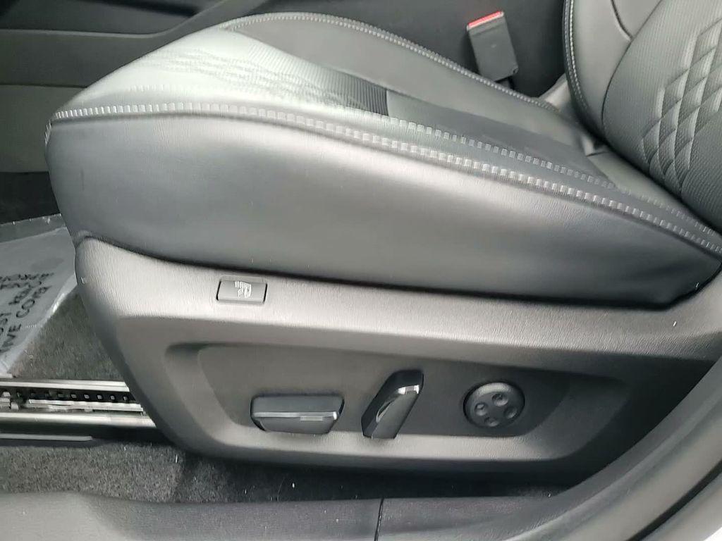 new 2025 Mitsubishi Outlander PHEV car, priced at $45,803