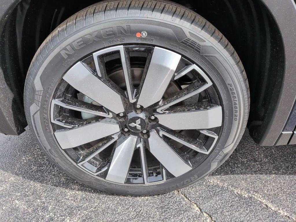 new 2026 Mitsubishi Outlander car, priced at $39,248