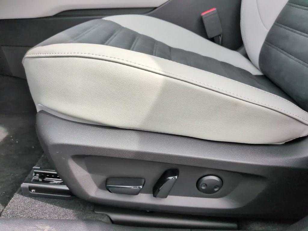 new 2026 Mitsubishi Outlander car, priced at $39,248