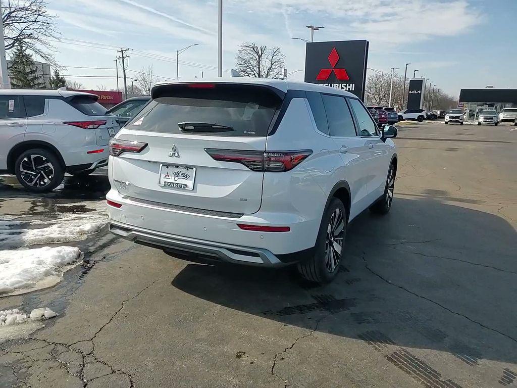 new 2026 Mitsubishi Outlander car, priced at $36,538