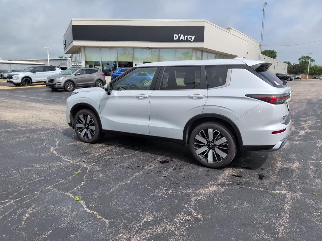 new 2026 Mitsubishi Outlander car, priced at $36,693
