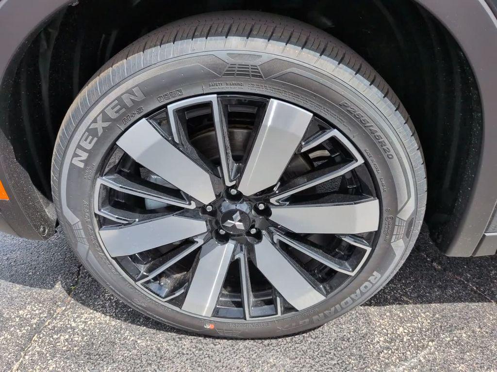 new 2026 Mitsubishi Outlander car, priced at $39,403