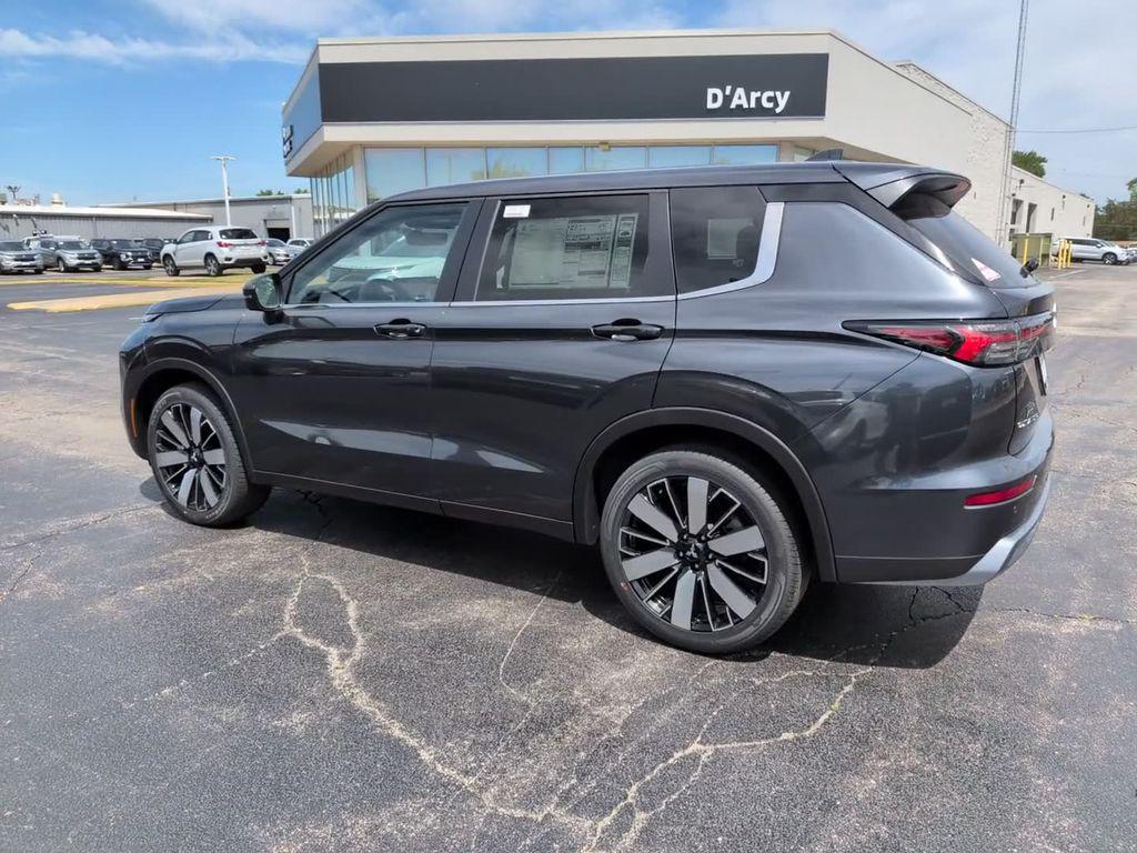 new 2026 Mitsubishi Outlander car, priced at $39,403