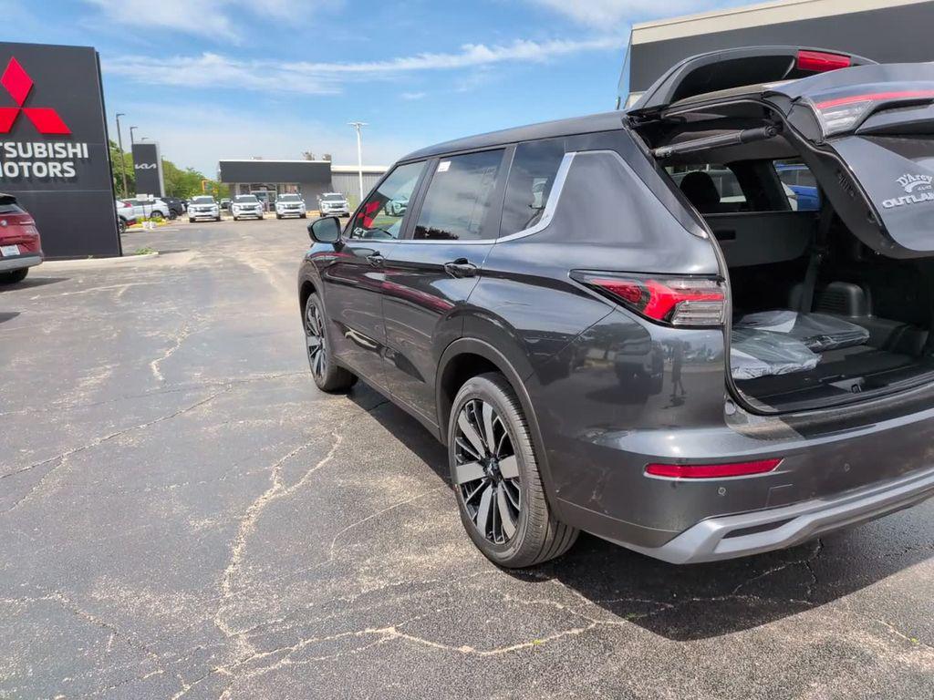 new 2026 Mitsubishi Outlander car, priced at $39,248