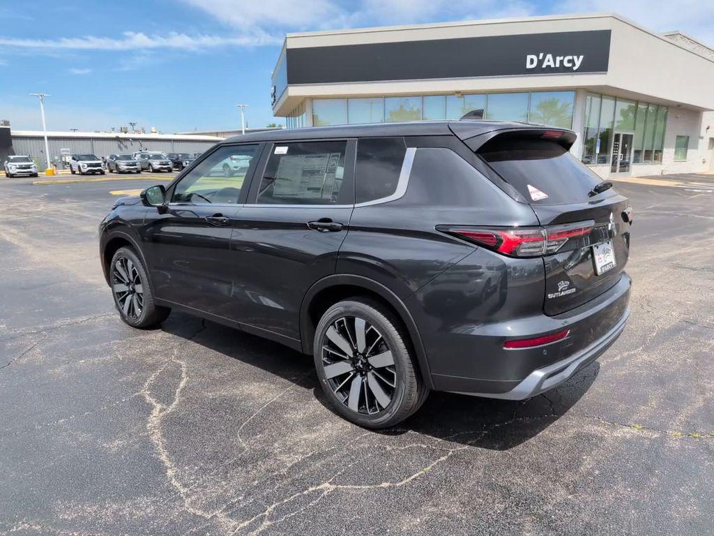 new 2026 Mitsubishi Outlander car, priced at $39,403