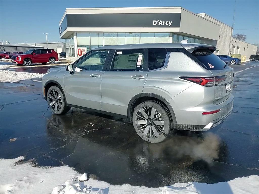 new 2026 Mitsubishi Outlander car