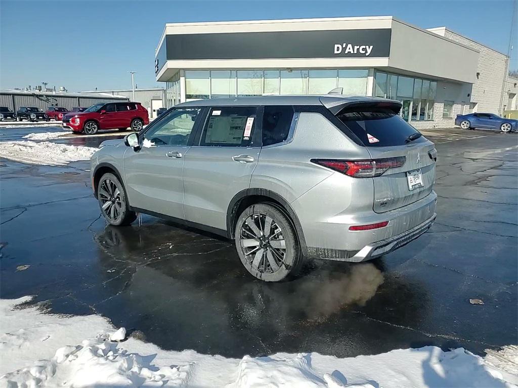 new 2026 Mitsubishi Outlander car