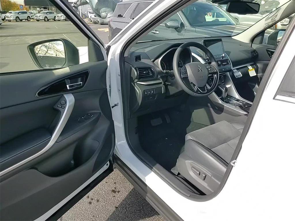 new 2025 Mitsubishi Eclipse Cross car, priced at $31,925