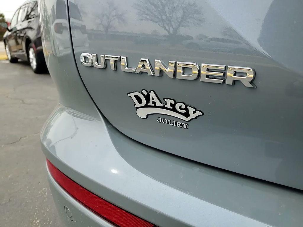new 2026 Mitsubishi Outlander car, priced at $44,933