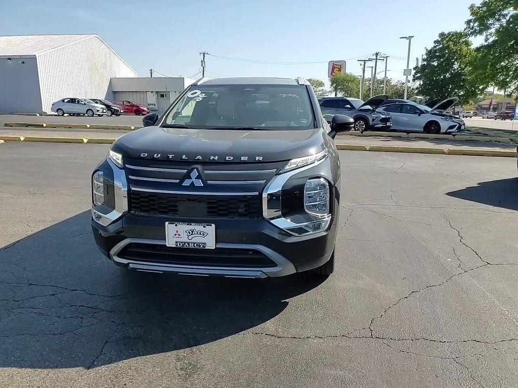 new 2025 Mitsubishi Outlander car, priced at $43,933