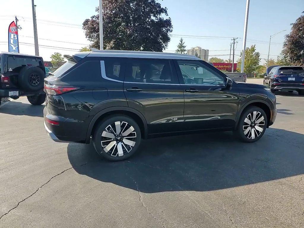 new 2025 Mitsubishi Outlander car, priced at $43,933