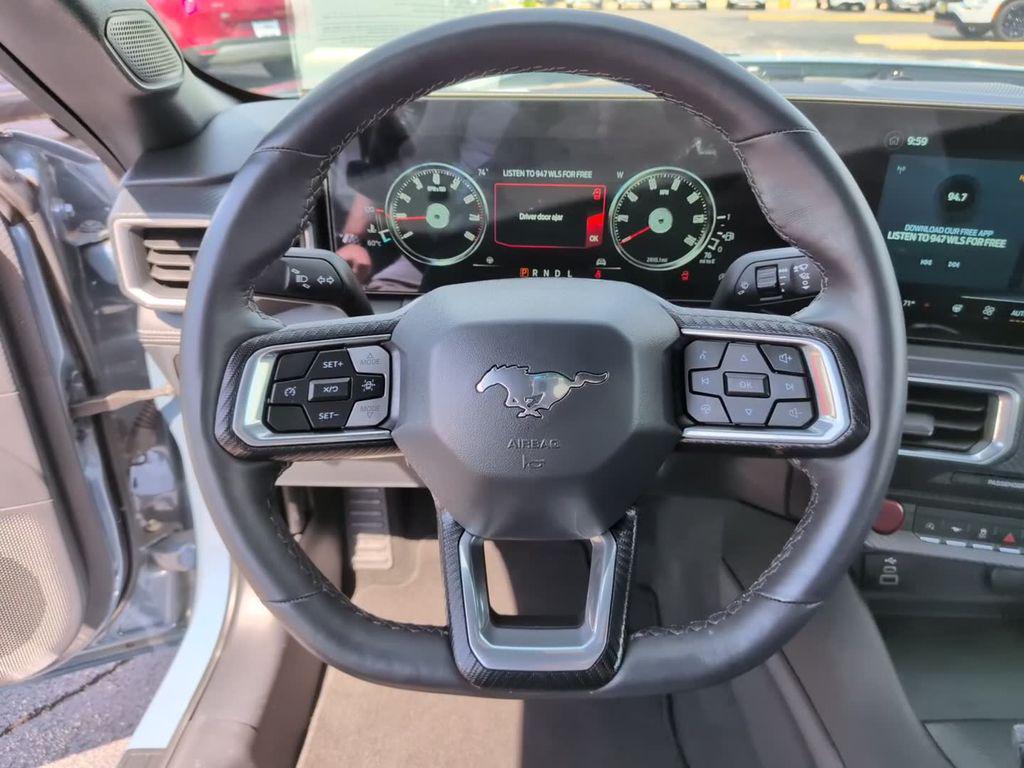 used 2025 Ford Mustang car, priced at $31,995
