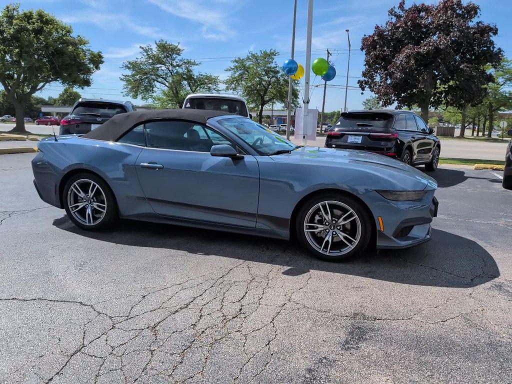 used 2025 Ford Mustang car, priced at $31,995