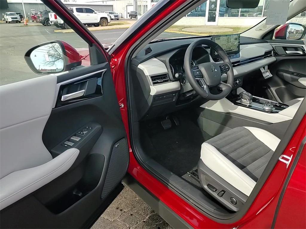 new 2026 Mitsubishi Outlander car