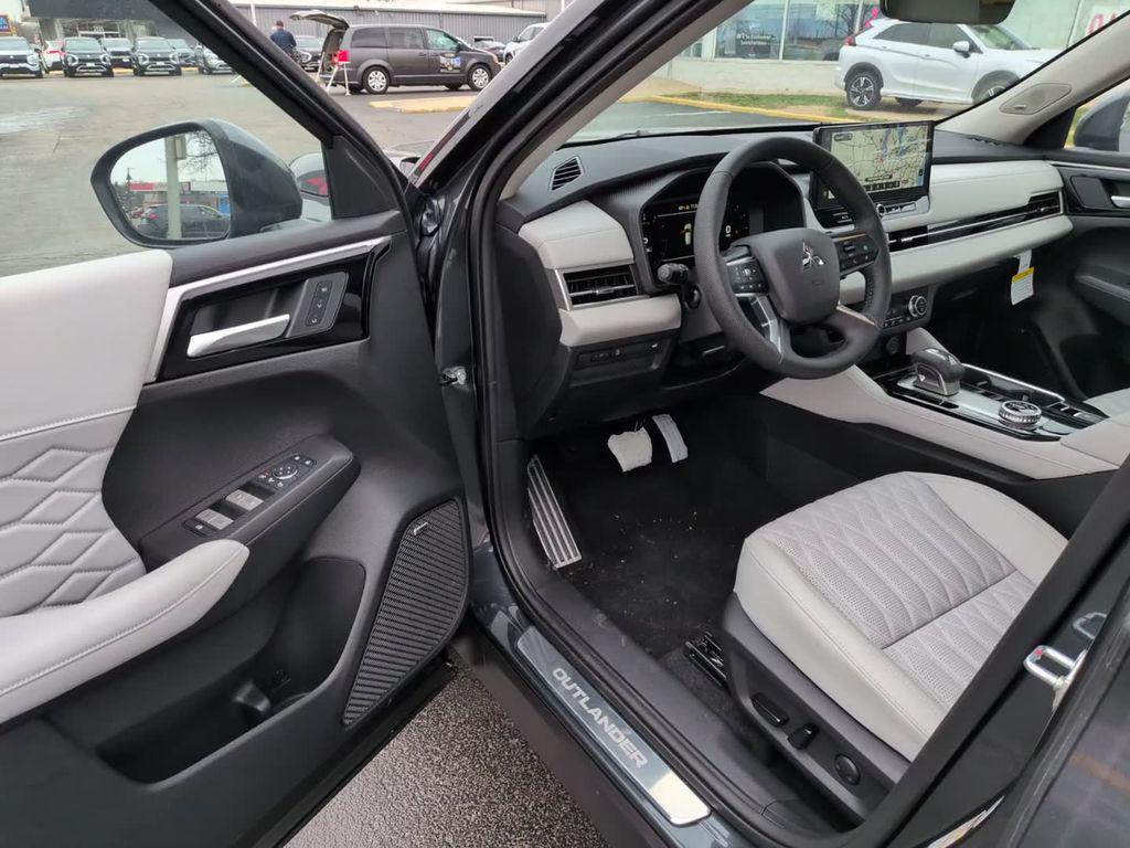 new 2026 Mitsubishi Outlander car, priced at $41,578