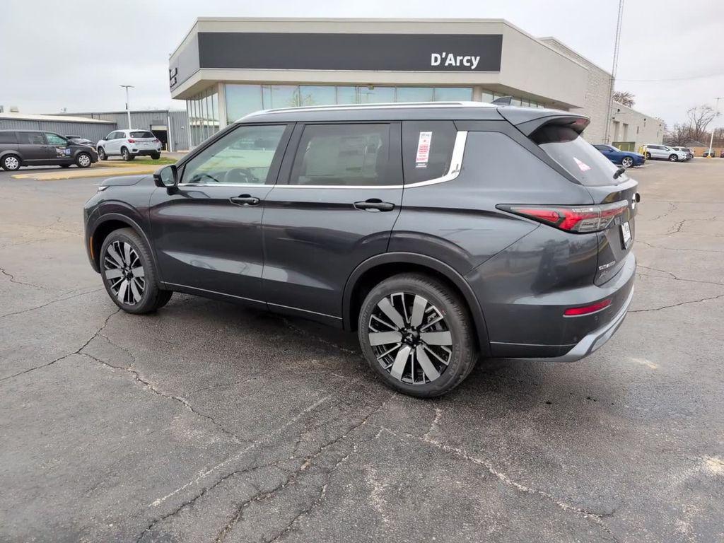 new 2026 Mitsubishi Outlander car, priced at $41,578