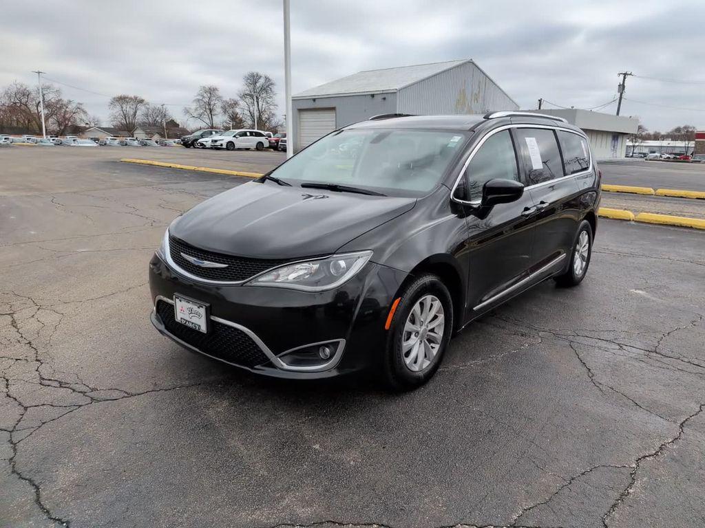 used 2018 Chrysler Pacifica car, priced at $13,474